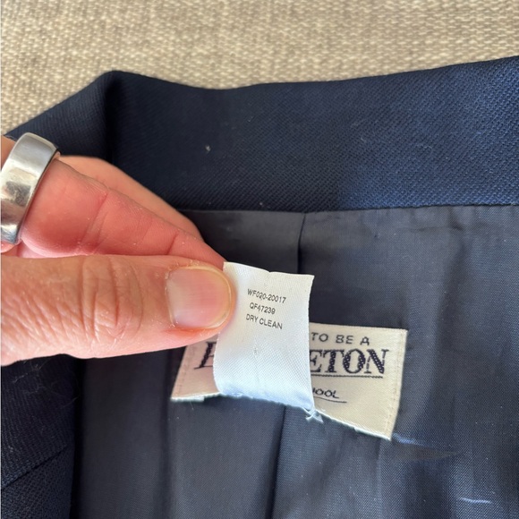 Pendleton USA 100% Virgin Wool Woman Navy Blazer Minimalist Plus Size 16W - Picture 9 of 10